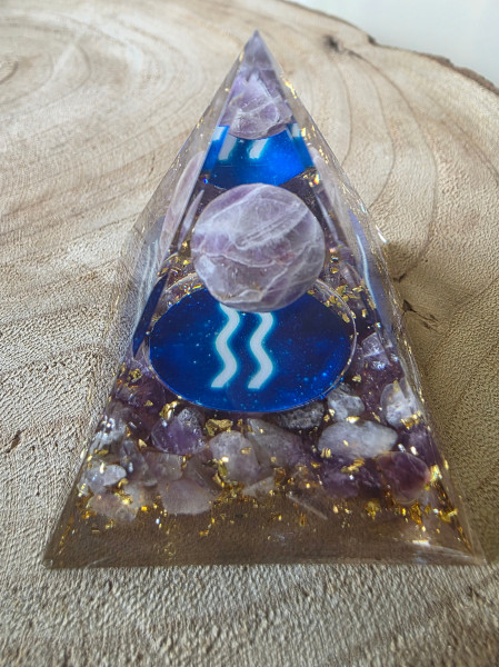 Orgonit Pyramide Sternzeichen: Wassermann