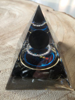 Orgonit Pyramide 7 Chakras Obsidan